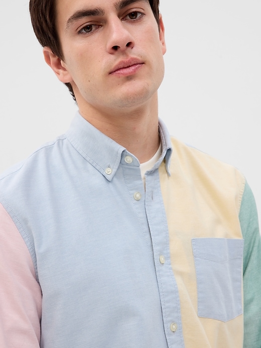 Image number 3 showing, Classic Colorblock Oxford Shirt in Standard Fit with In-Conversion Cotton