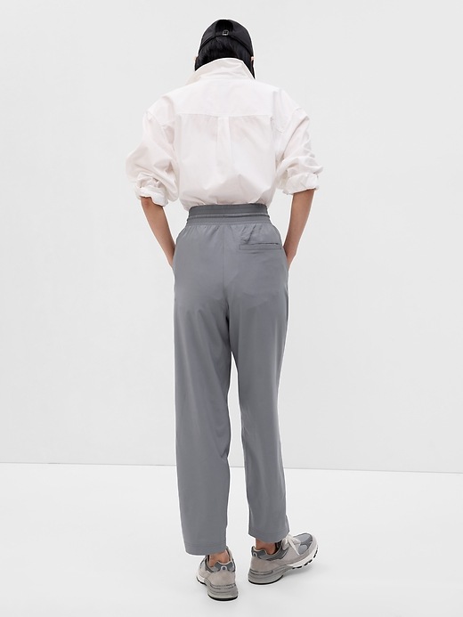 2 of 8 showing, with the color mercury grey of product GapFit High Rise Runaround Pants