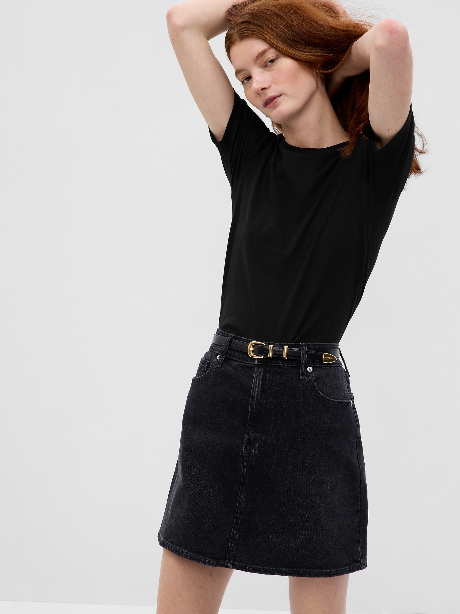 Gap Modern Short Sleeve T-shirt In Black