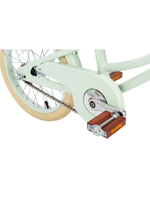 Image number 3 showing, Classic Bicycle