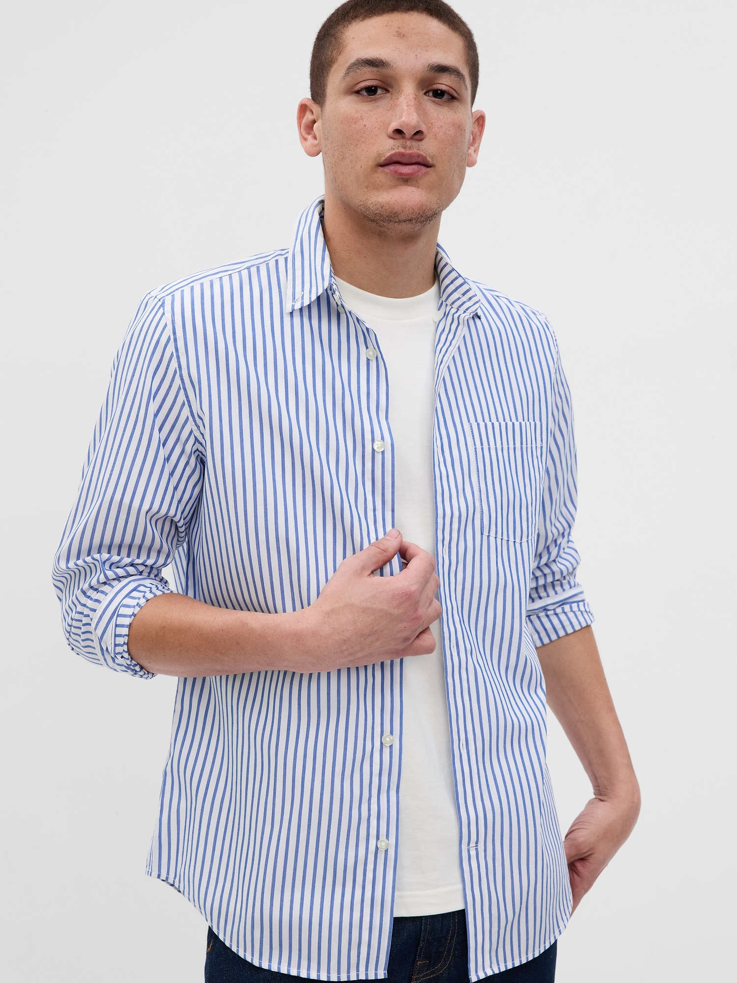 Gap All-Day Poplin Shirt in Standard Fit