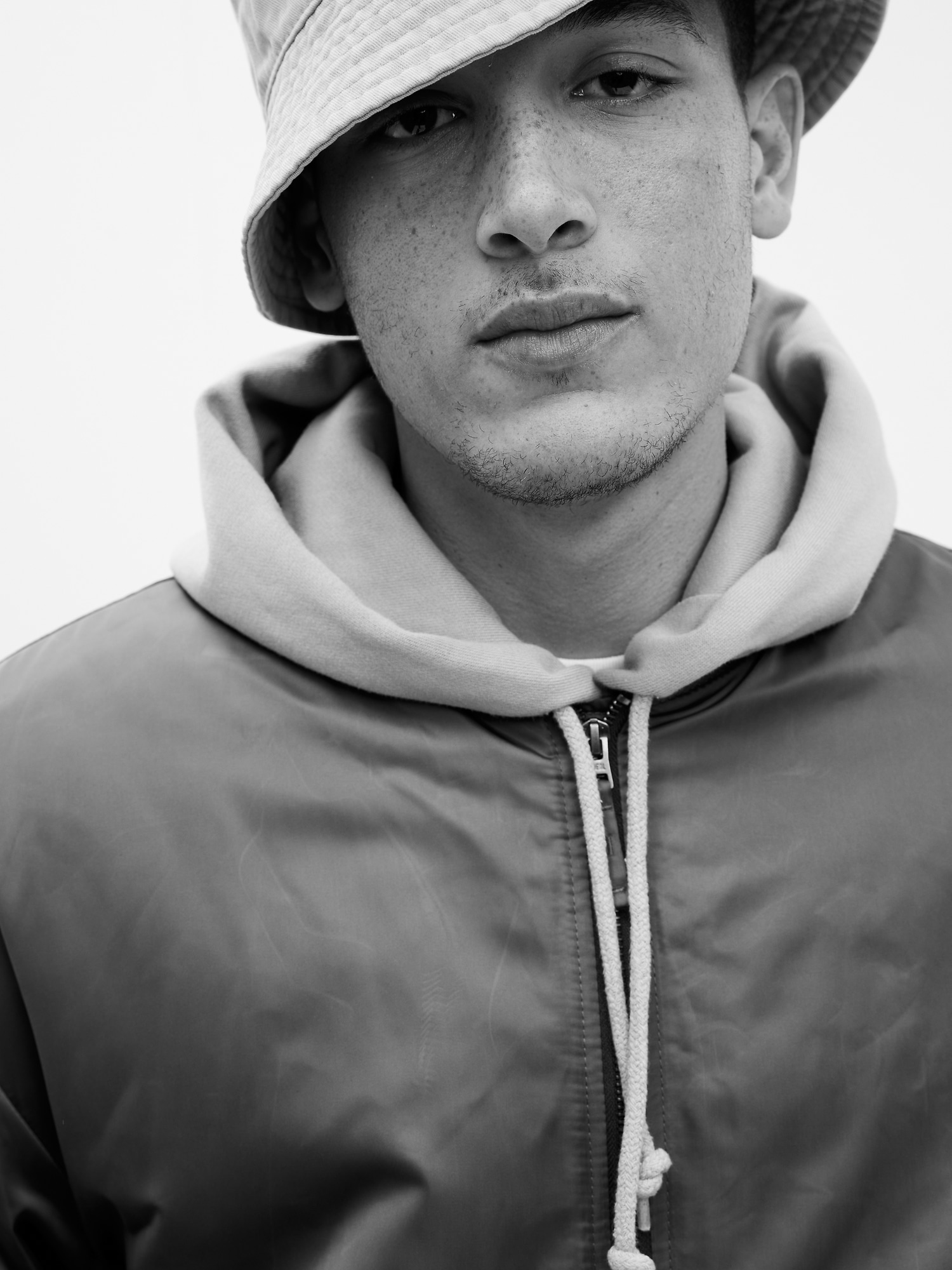 Bomber jacket gap