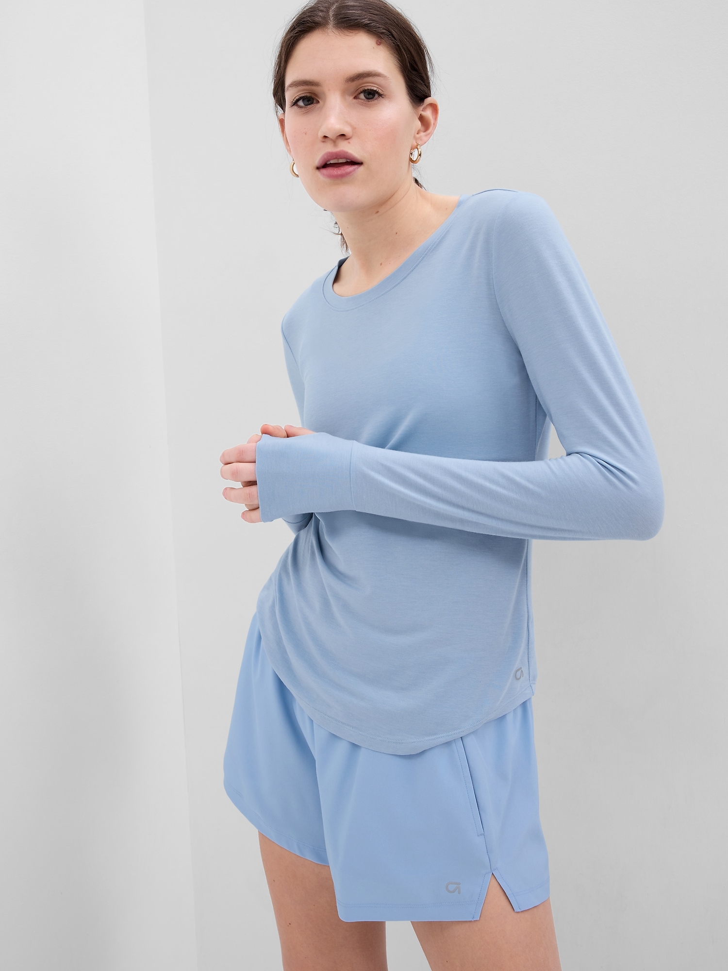 GapFit Breathe Crewneck T Shirt Gap