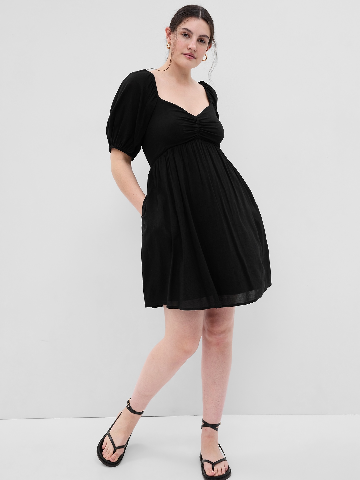 Black Pocketed Puff Sleeve Empire Waist Swing Short Dress