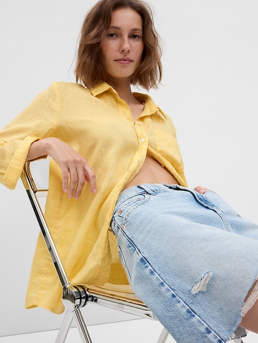 1 of 8 showing, with the color havana yellow of product Linen Boyfriend Shirt