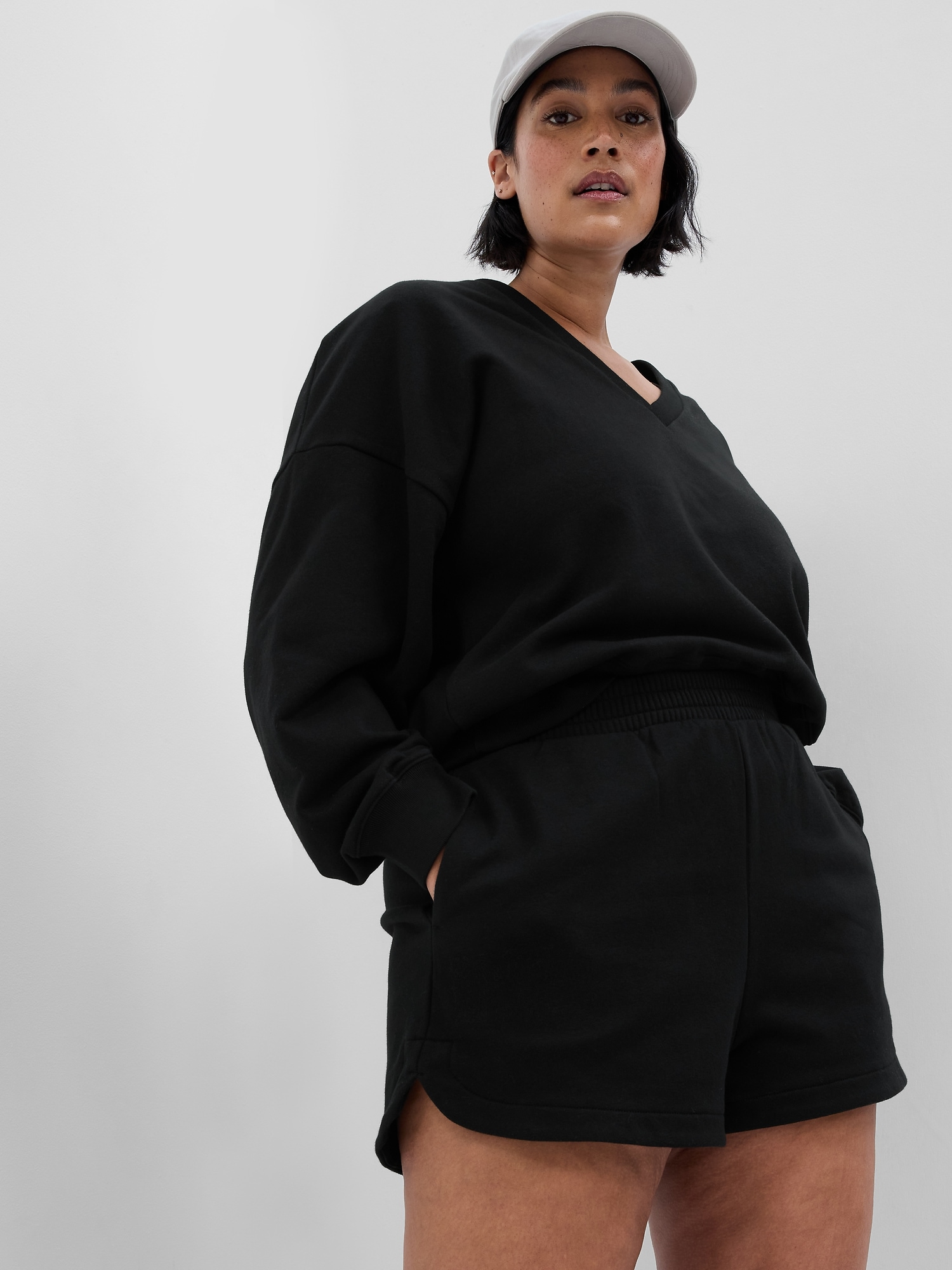 0000~Sweat Shorts with Spray Pack Details