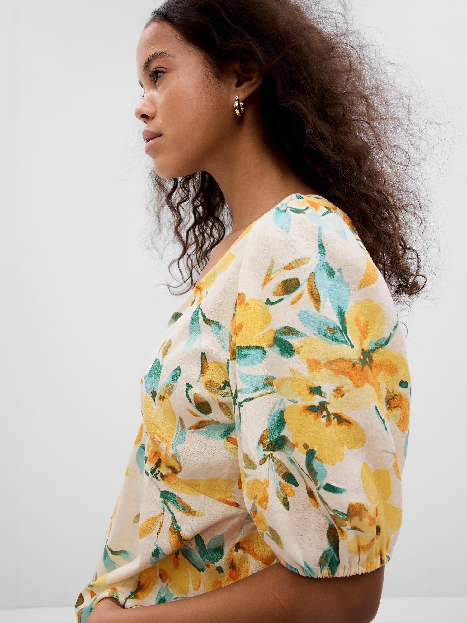 Puff Sleeve LinenBlend Peplum Top Gap