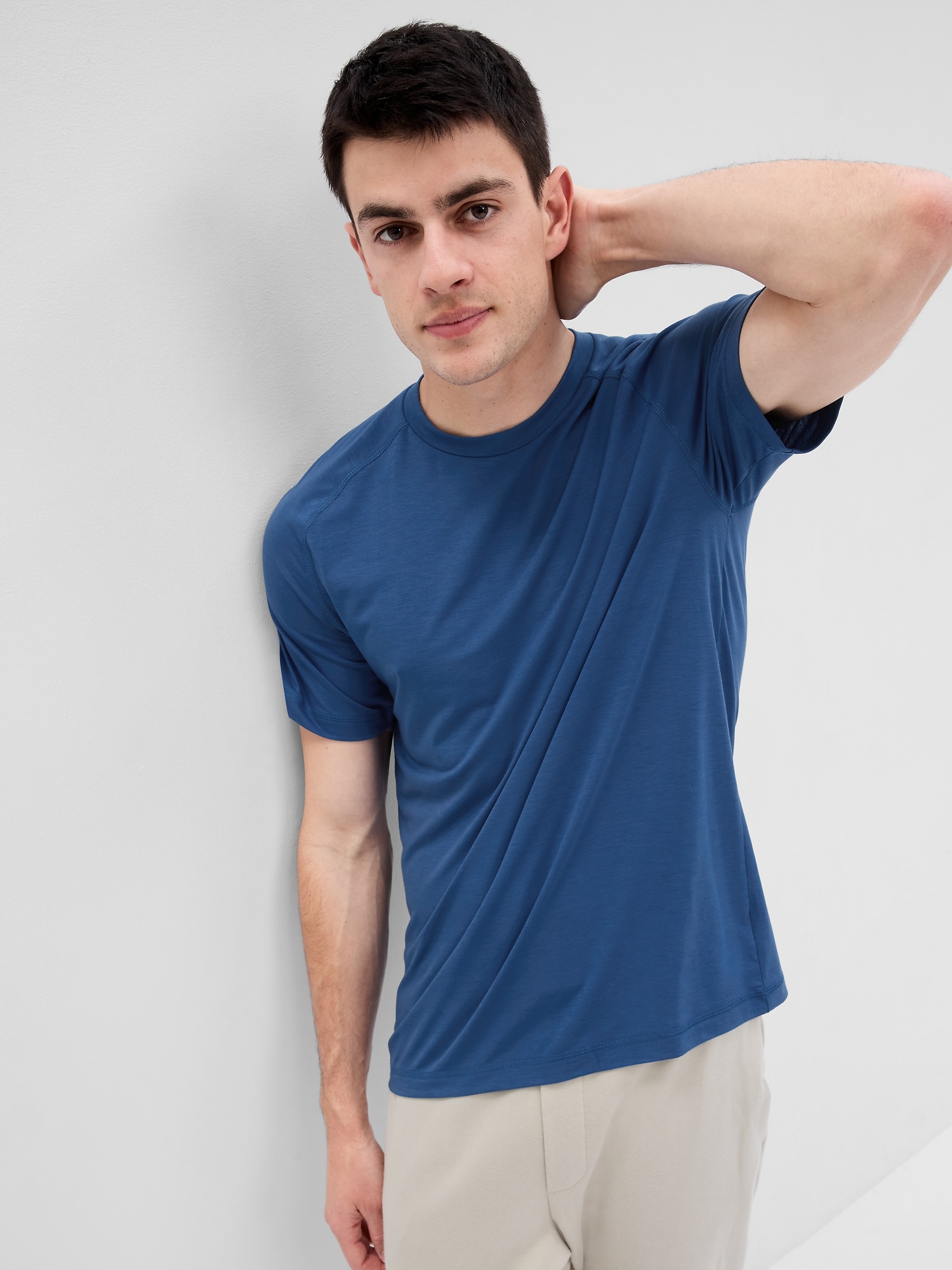 Gap Fit Recycled Active T-Shirt blue. 1