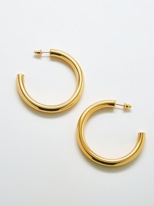 Image number 1 showing, Medium Gold Hoop Earrings