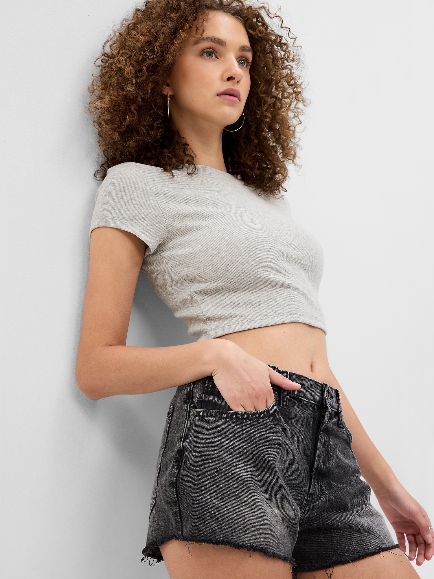 Gap PROJECT GAP Cropped T-Shirt gray. 1