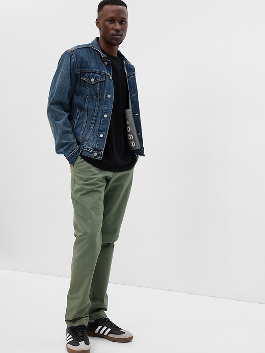 Modern Khakis in Athletic Taper with GapFlex Gap