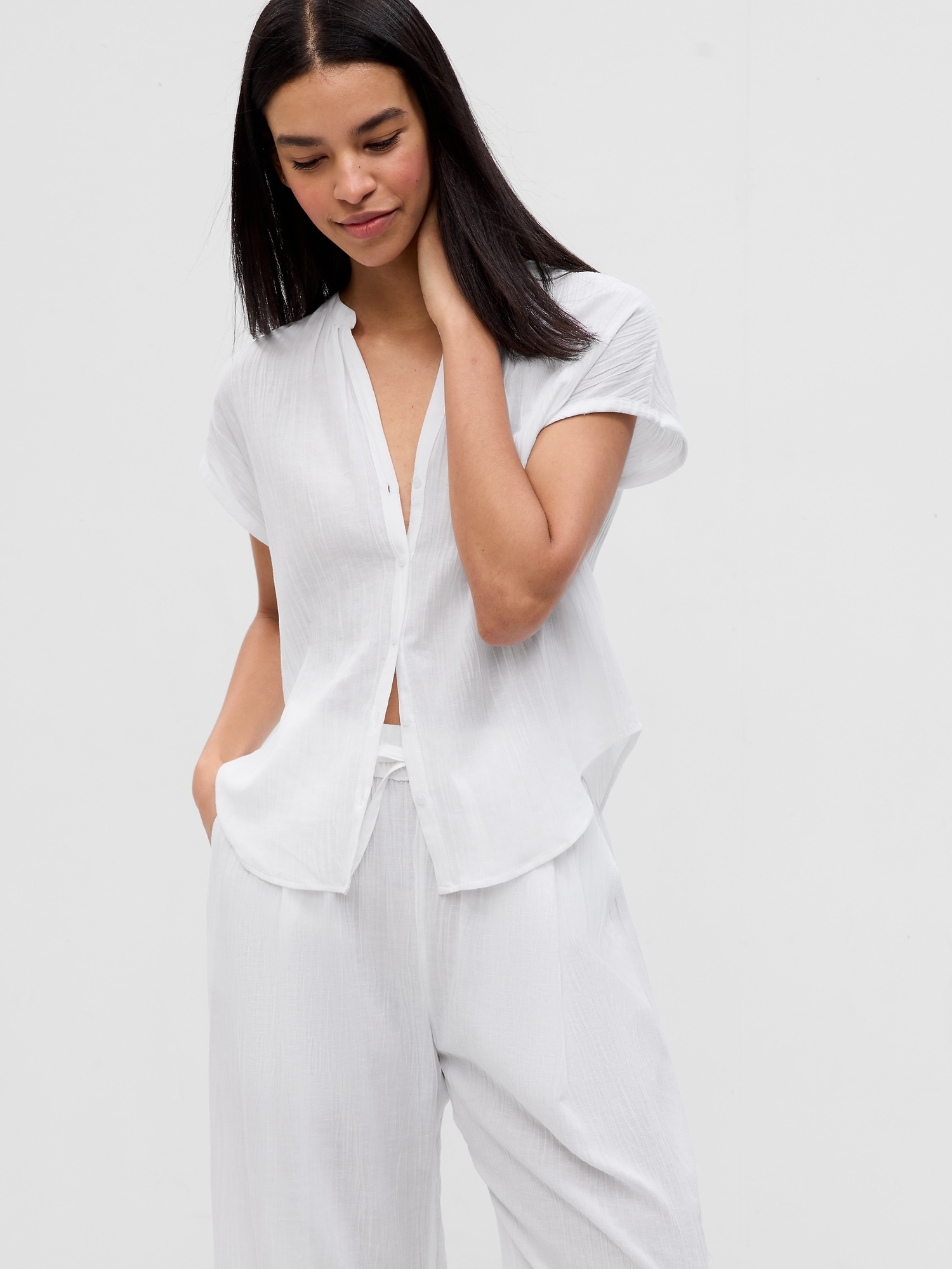 Gap Airy Dolman Shirt white. 1