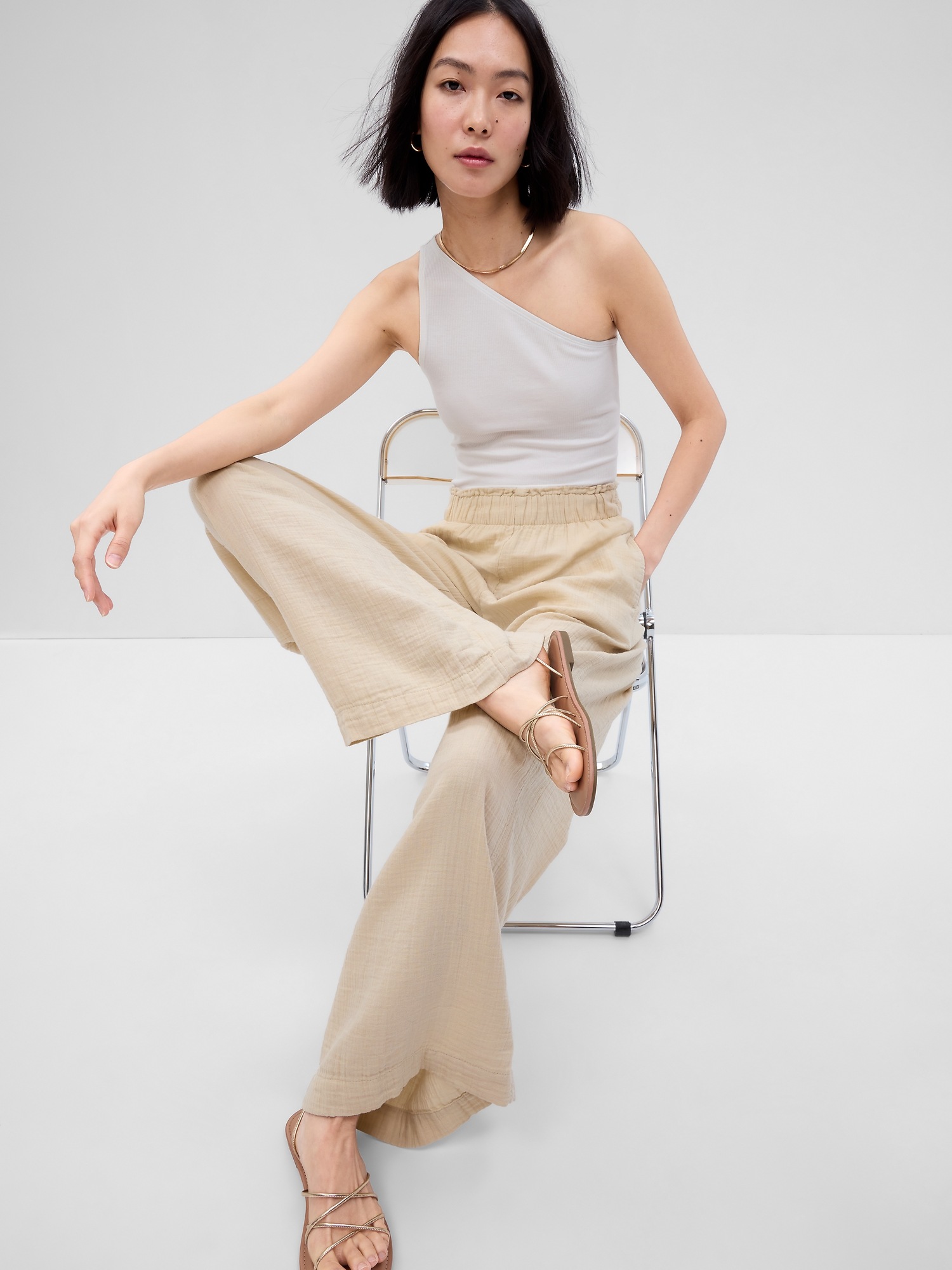 Женские брюки Gap Crinkle Gauze Wide-Leg, цвет: Бежевый — фото 3
