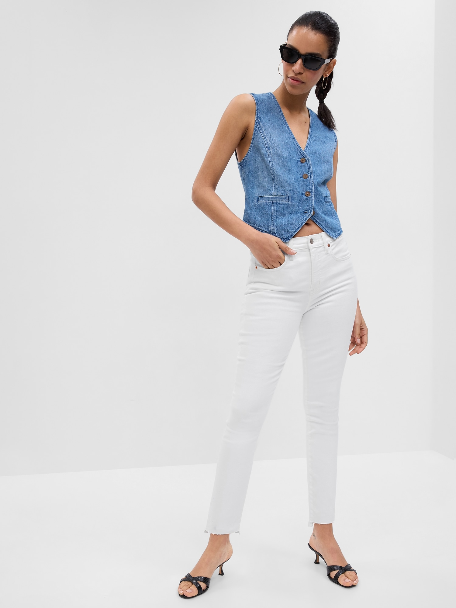 High Rise True Skinny Jeans with Washwell | Gap