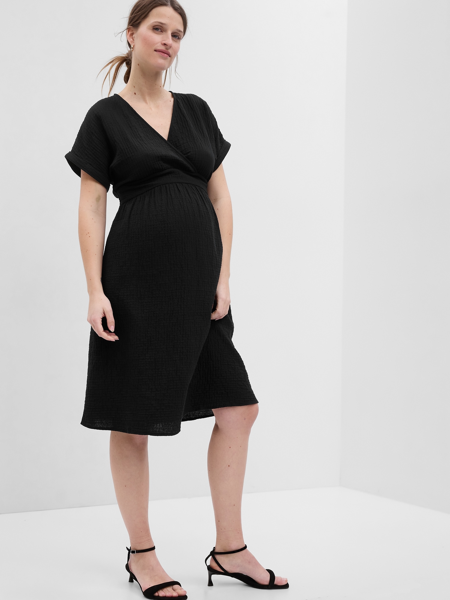 GAP MATERNITY CRINKLE GAUZE WRAP DRESS