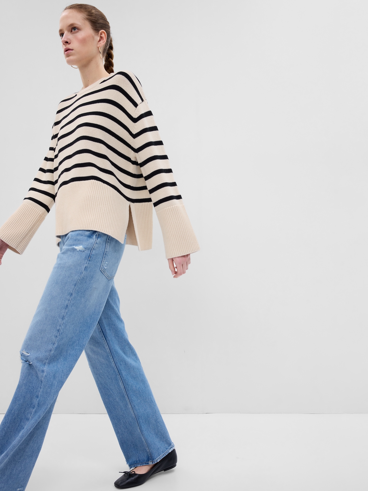 Gap 24/7 Split-hem Crewneck Sweater In Black & Off White Stripe