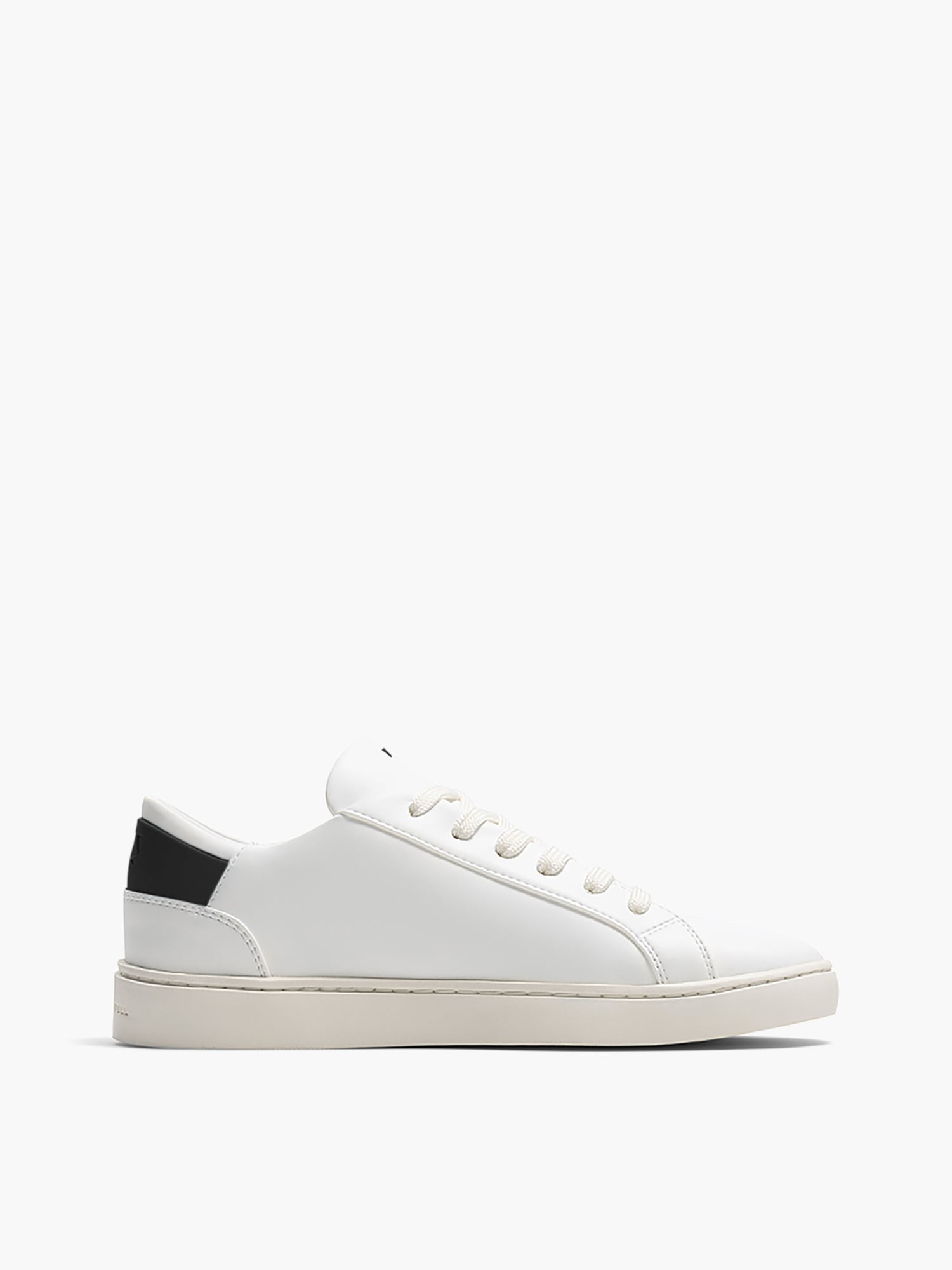 Gap Thousand Fell Womens Lace Up Sneaker white. 1