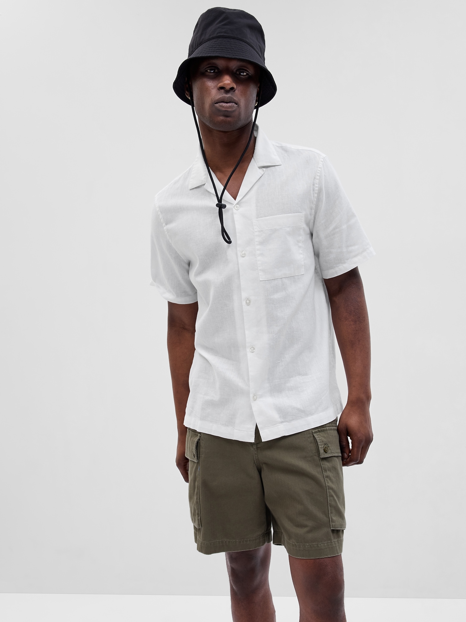 Gap Linen-Cotton Vacay Shirt white. 1