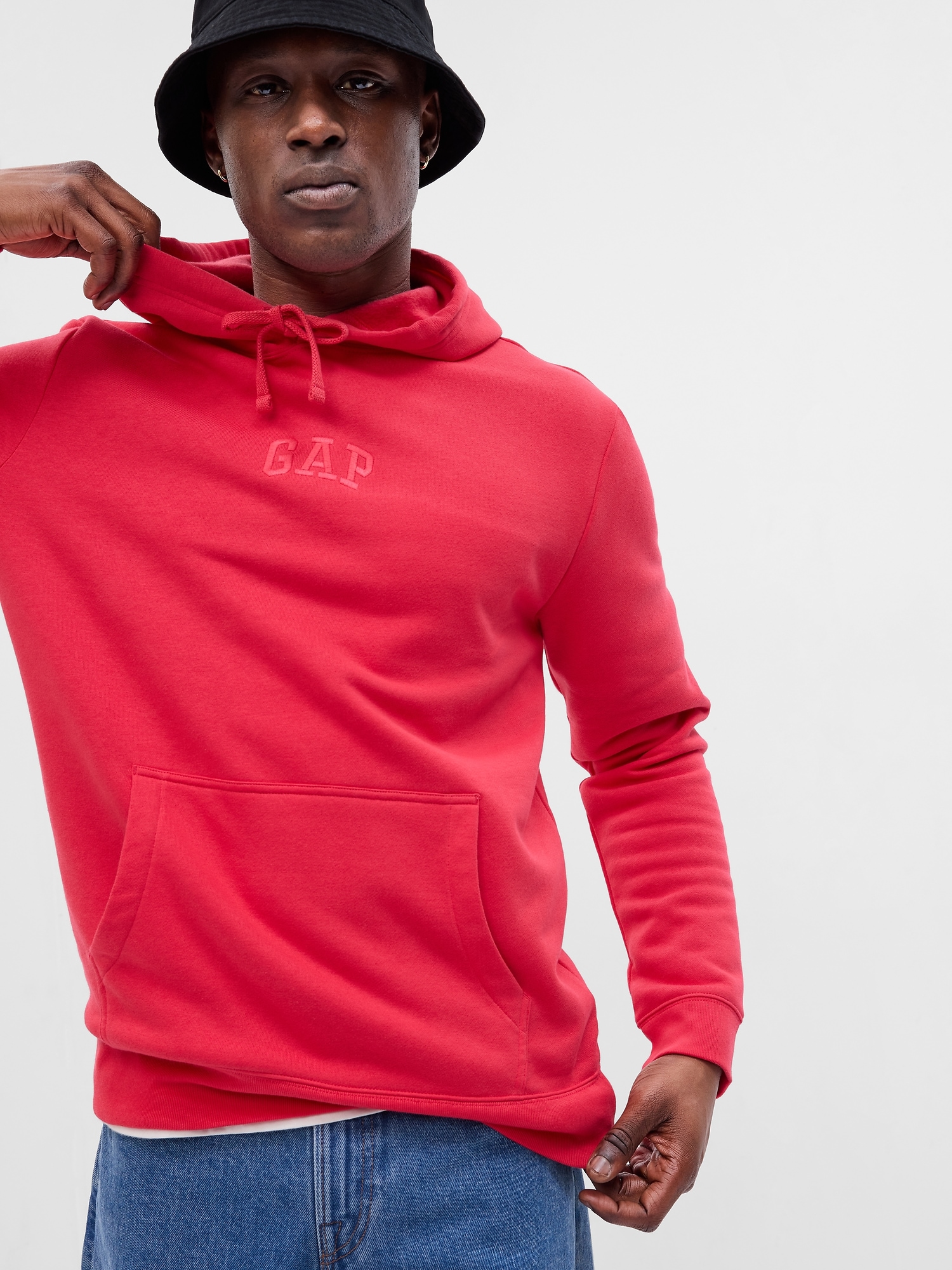 Gap Viva Magenta Mini Gap Arch Logo Hoodie red. 1