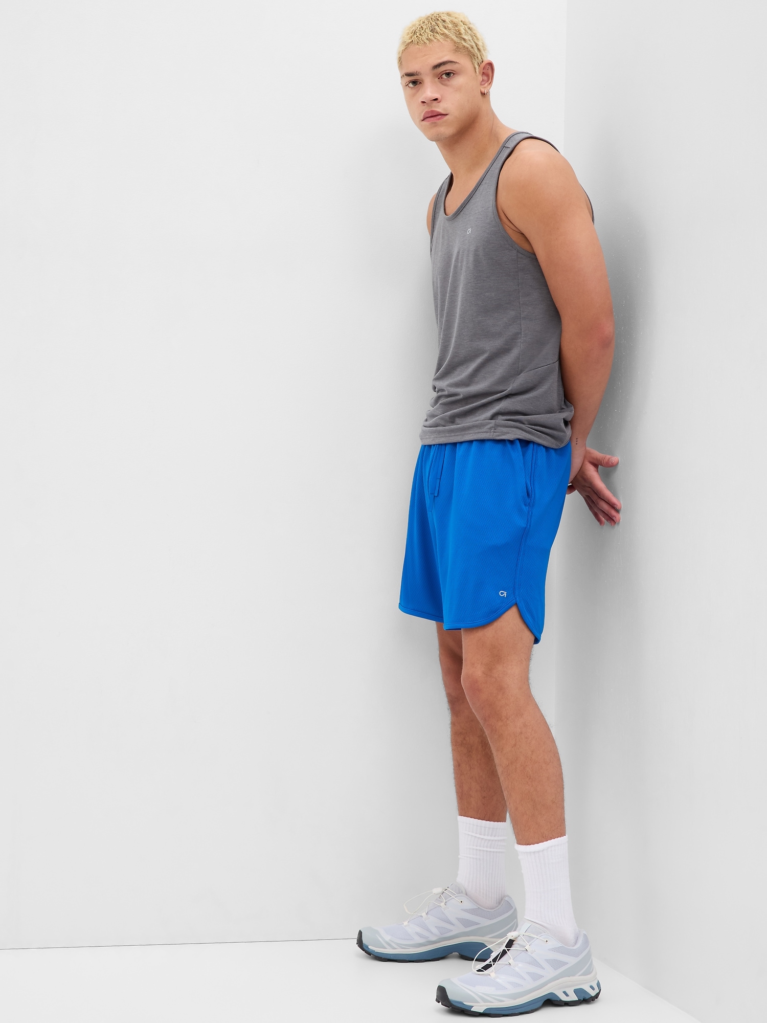 Gap Fit Mesh Shorts blue. 1