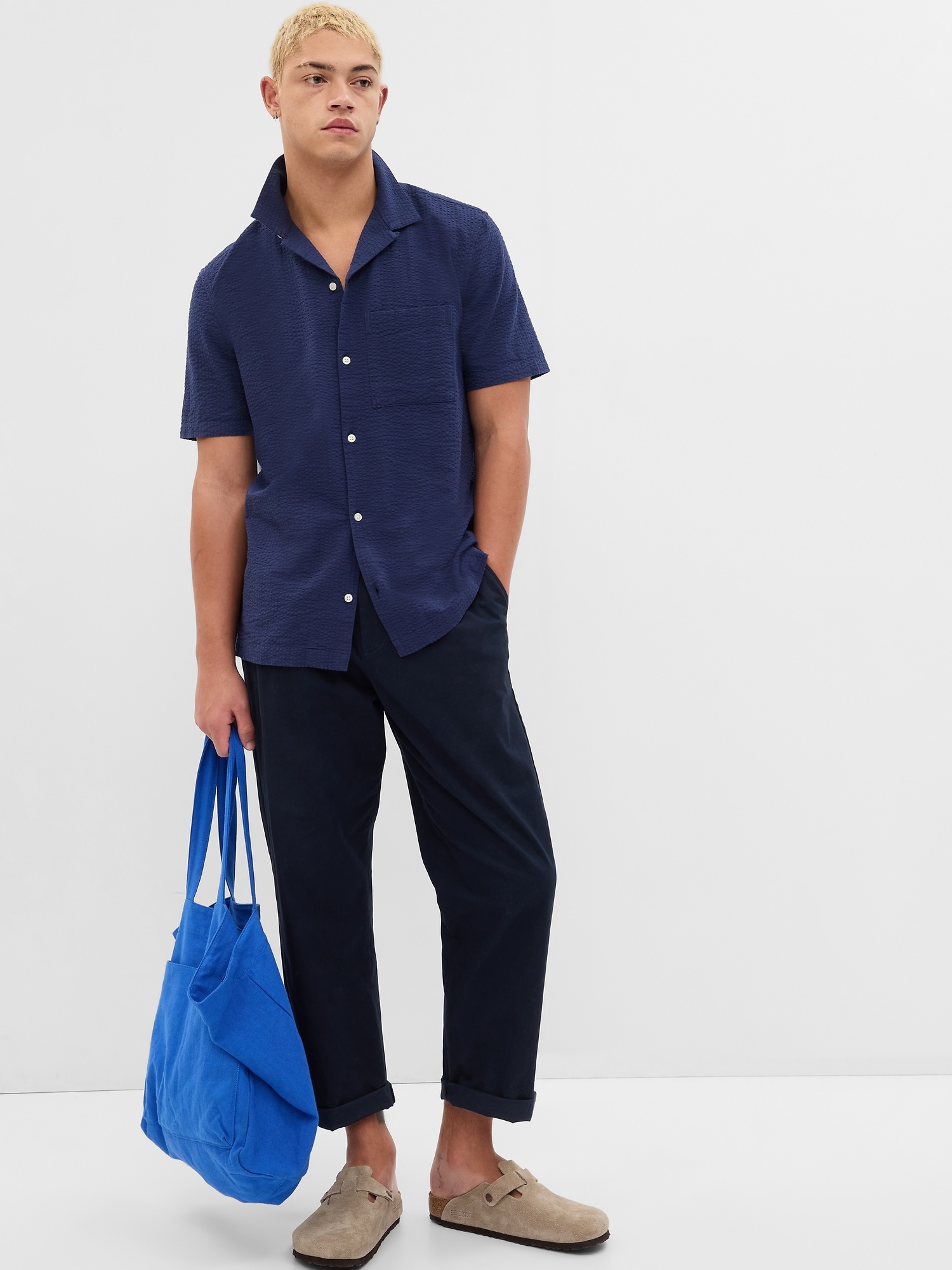 Gap Seersucker Vacay Shirt blue. 1