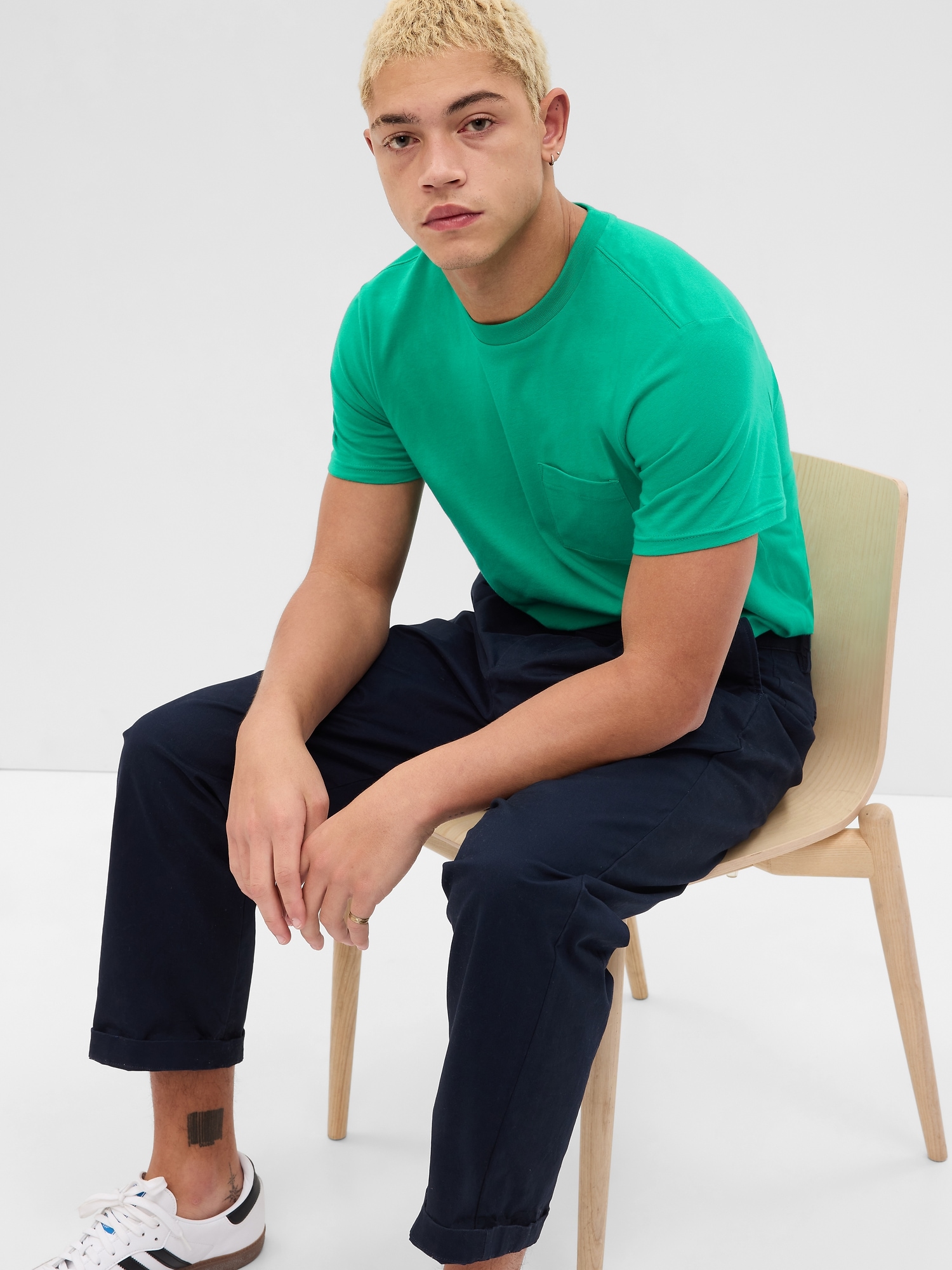 100% Organic Cotton Pocket T-Shirt | Gap