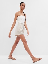 Gap outlet tube top