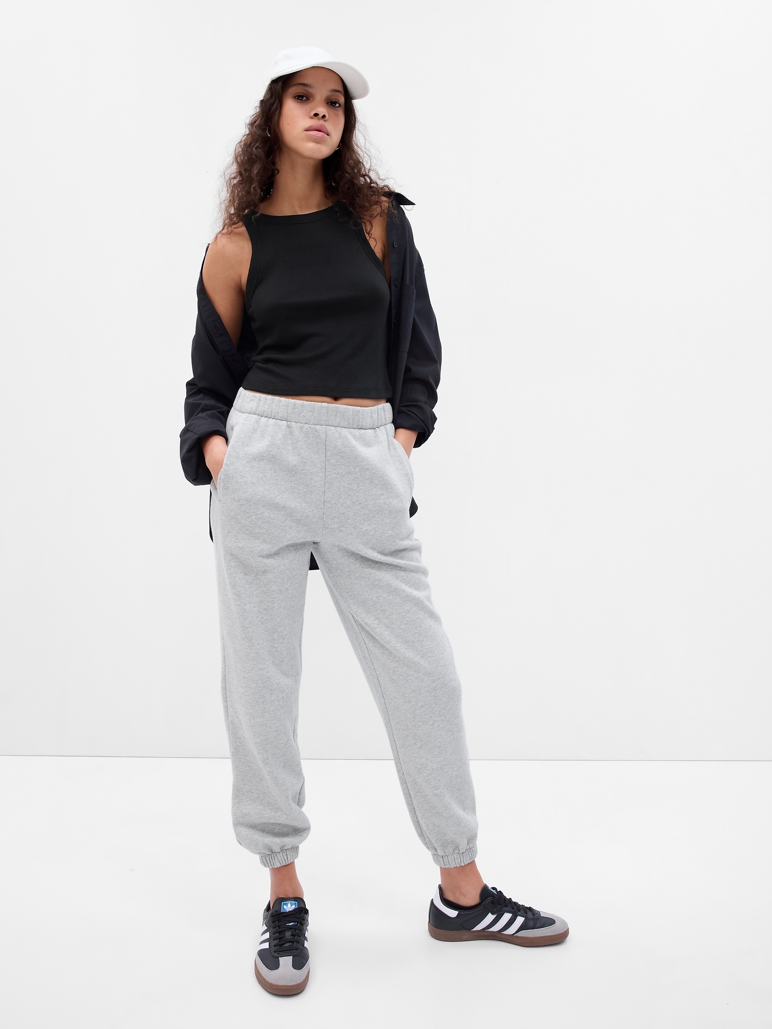 Gap High Rise Boyfriend Joggers In Grey