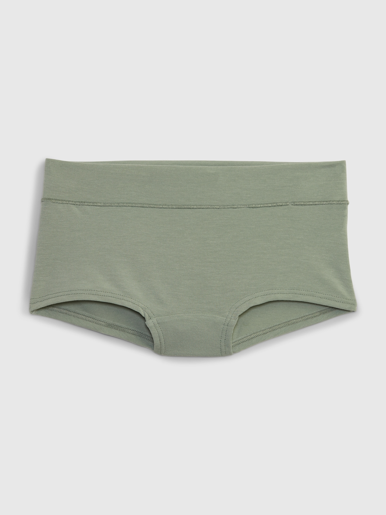 Gap Breathe Shorty green. 1