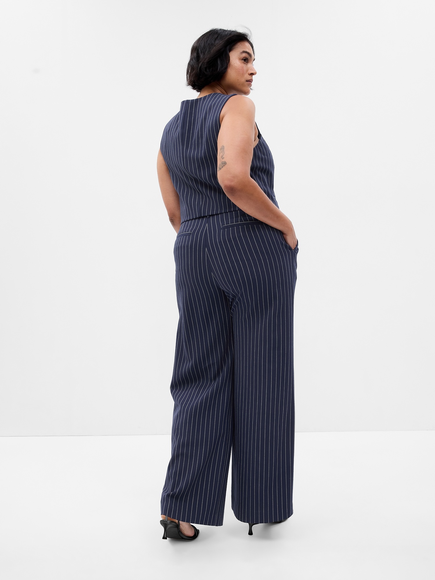 High Rise Pleated Wide-Leg Trousers | Gap