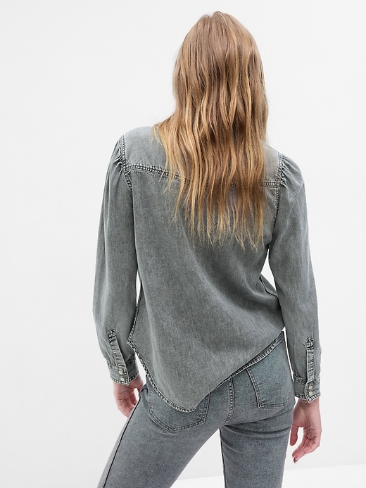 2 of 8 showing, with the color grey wash of product Denim Western Shirt