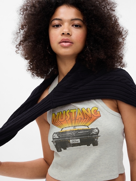 Cropped Graphic Tank Top Gap