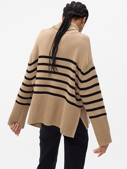 24/7 Split-Hem Turtleneck Sweater | Gap