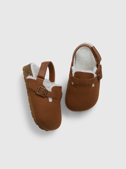 1 of 8 showing, with the color cognac brown of product Toddler Sherpa Clogs