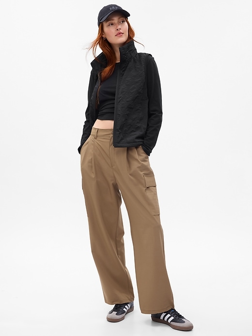 GapFit Quilted Vest Gap