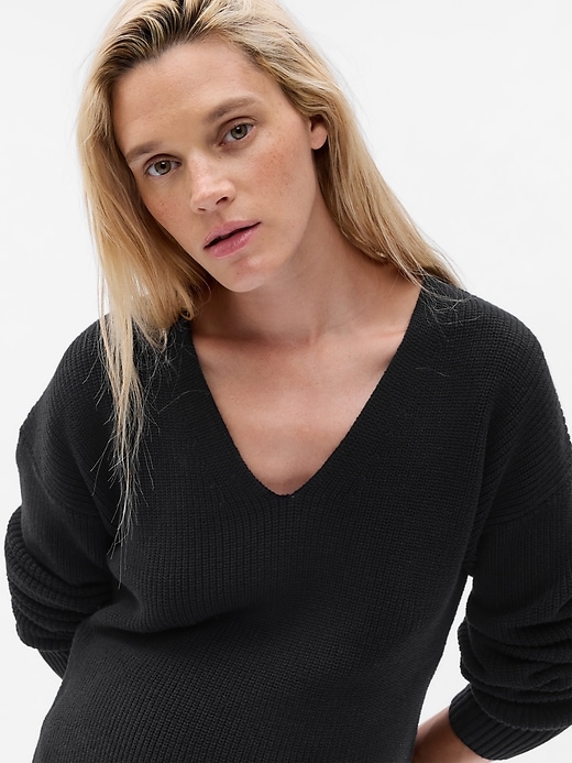 Image number 4 showing, Maternity V-Neck Rib Sweater