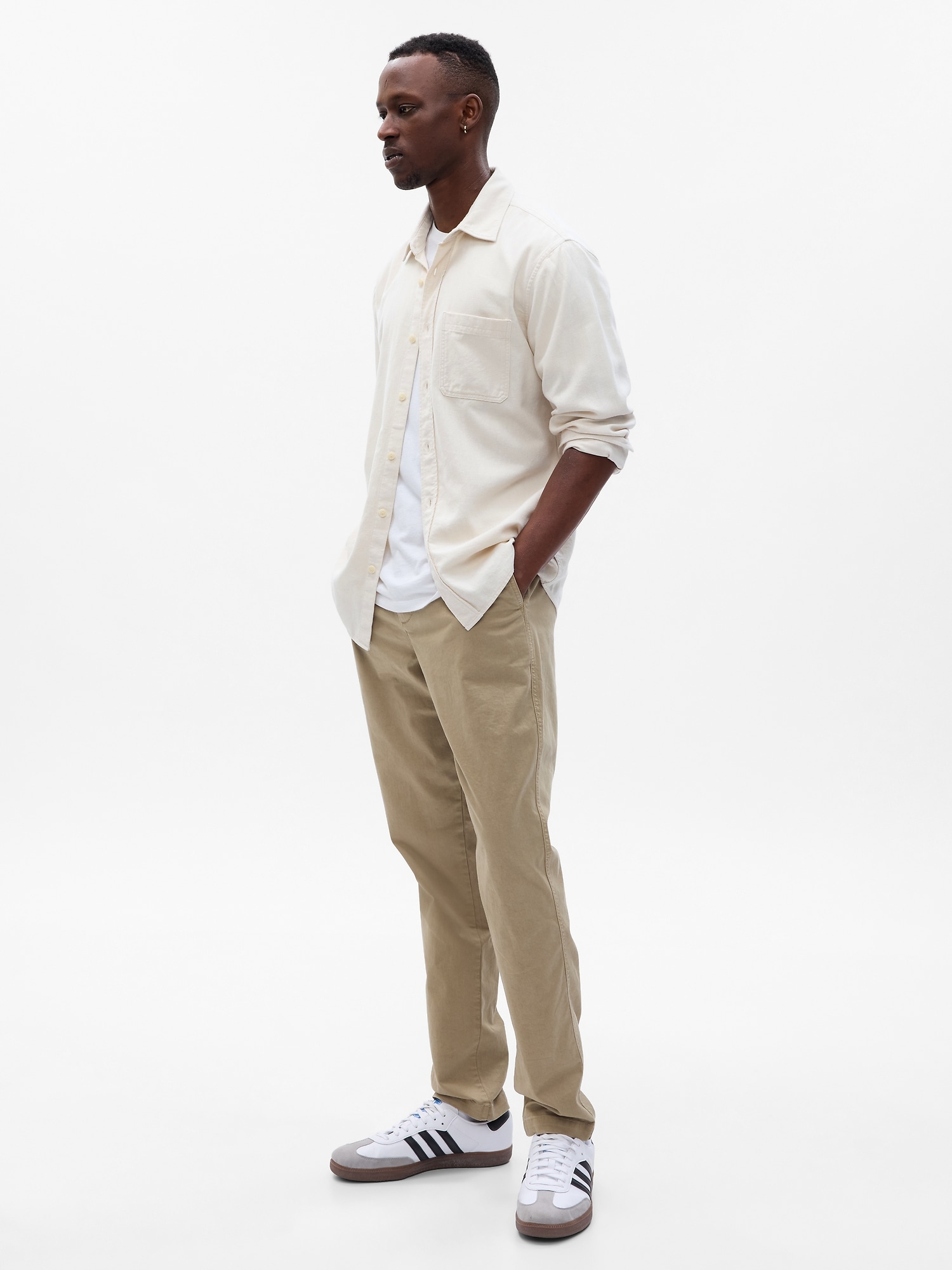 Gap Modern Khakis In Straight Fit With Flex In Chino Academy