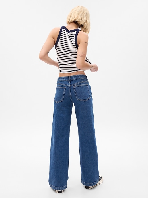 Low Rise Stride Wide-Leg Jeans with Washwell | Gap