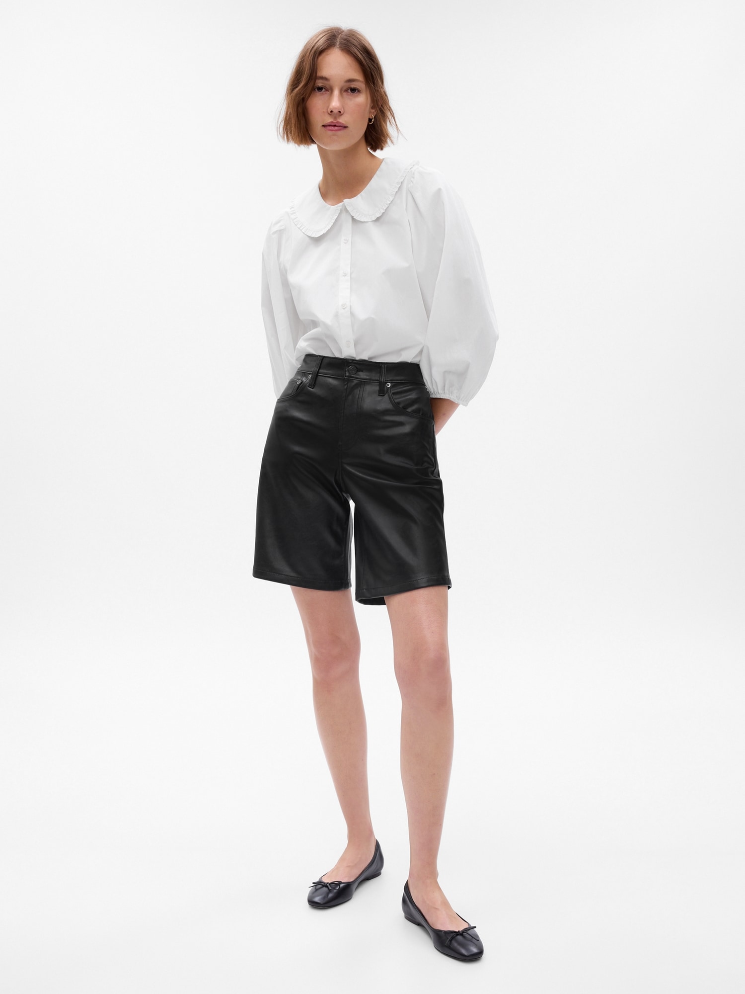 Gap 10 High Rise Stride Vegan Leather Bermuda Shorts