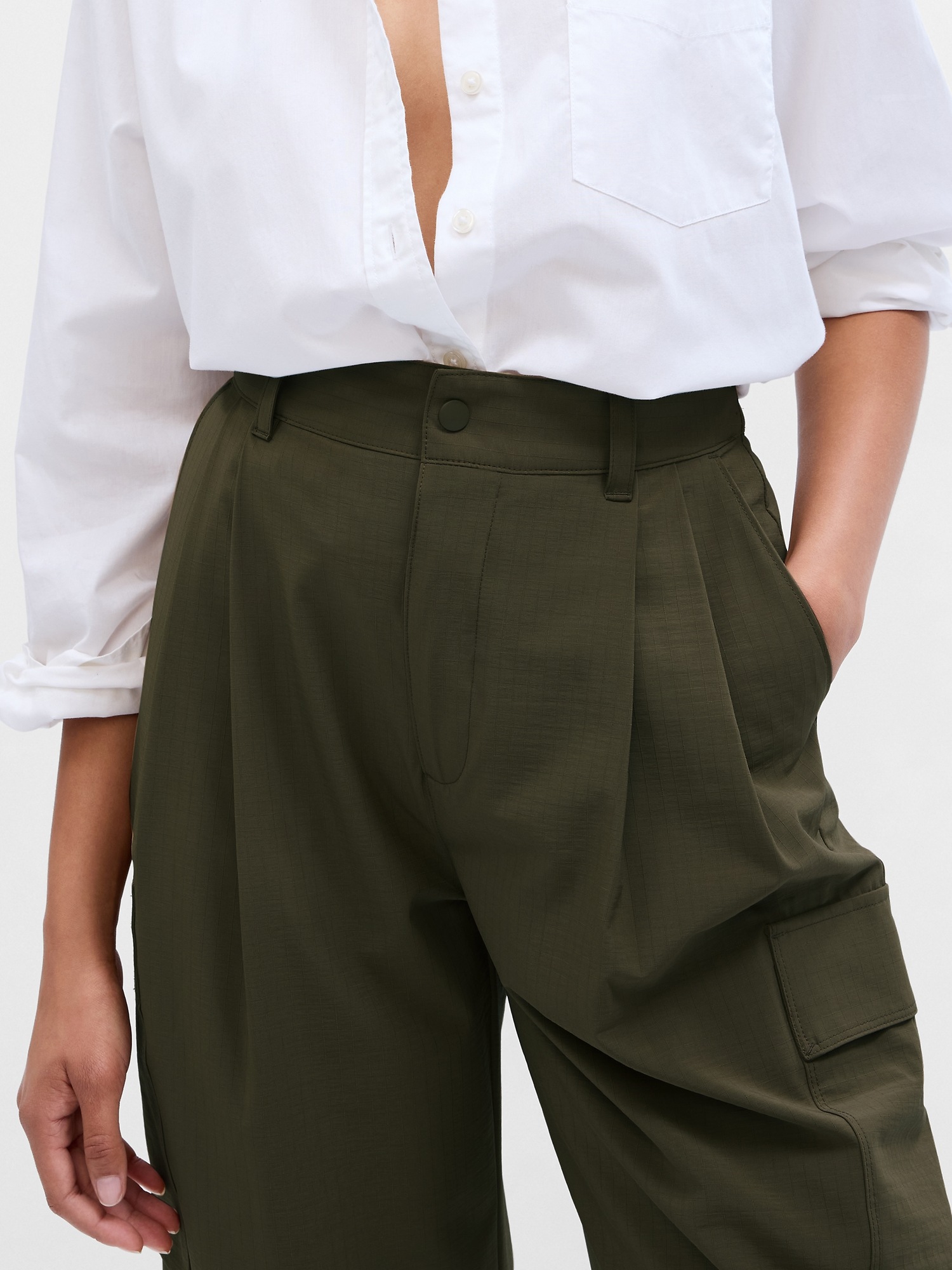 Gap ripstop cargo pants Clearance