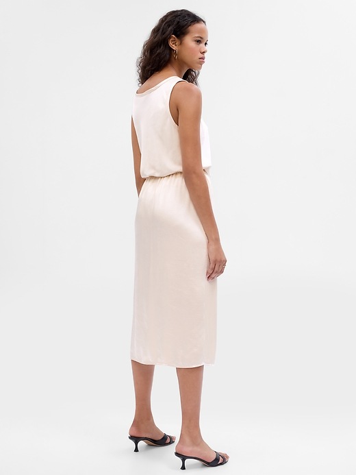 2 of 8 showing, with the color chino beige of product Satin Midi Skirt