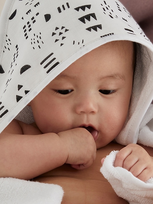 Image number 7 showing, Honest Baby Clothing Two Pack Organic Cotton Hooded Towels