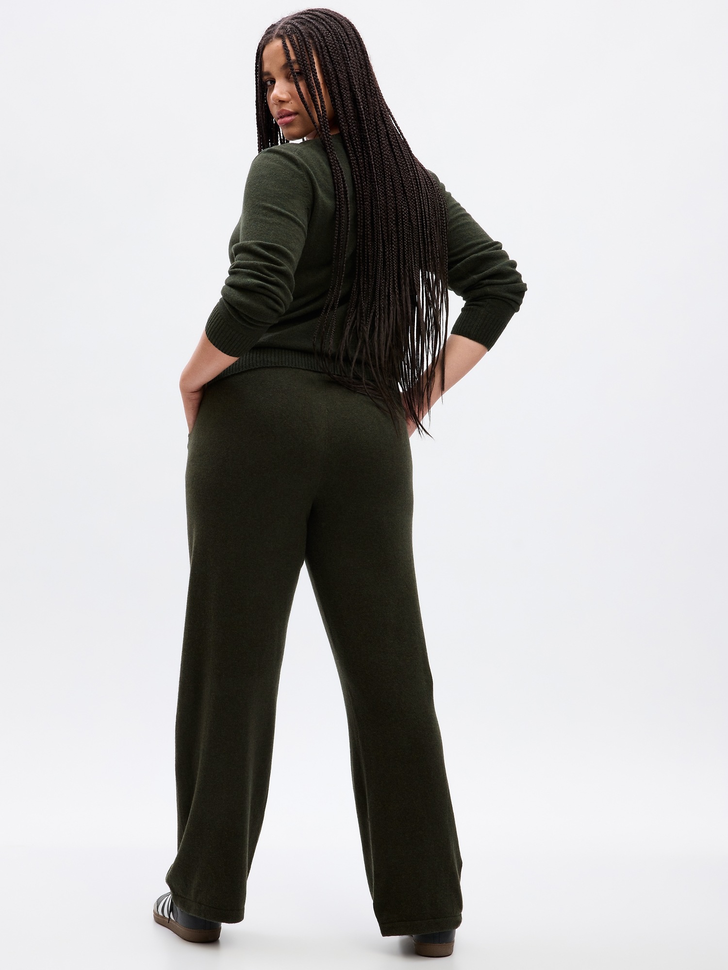 Gap sweater on sale pants