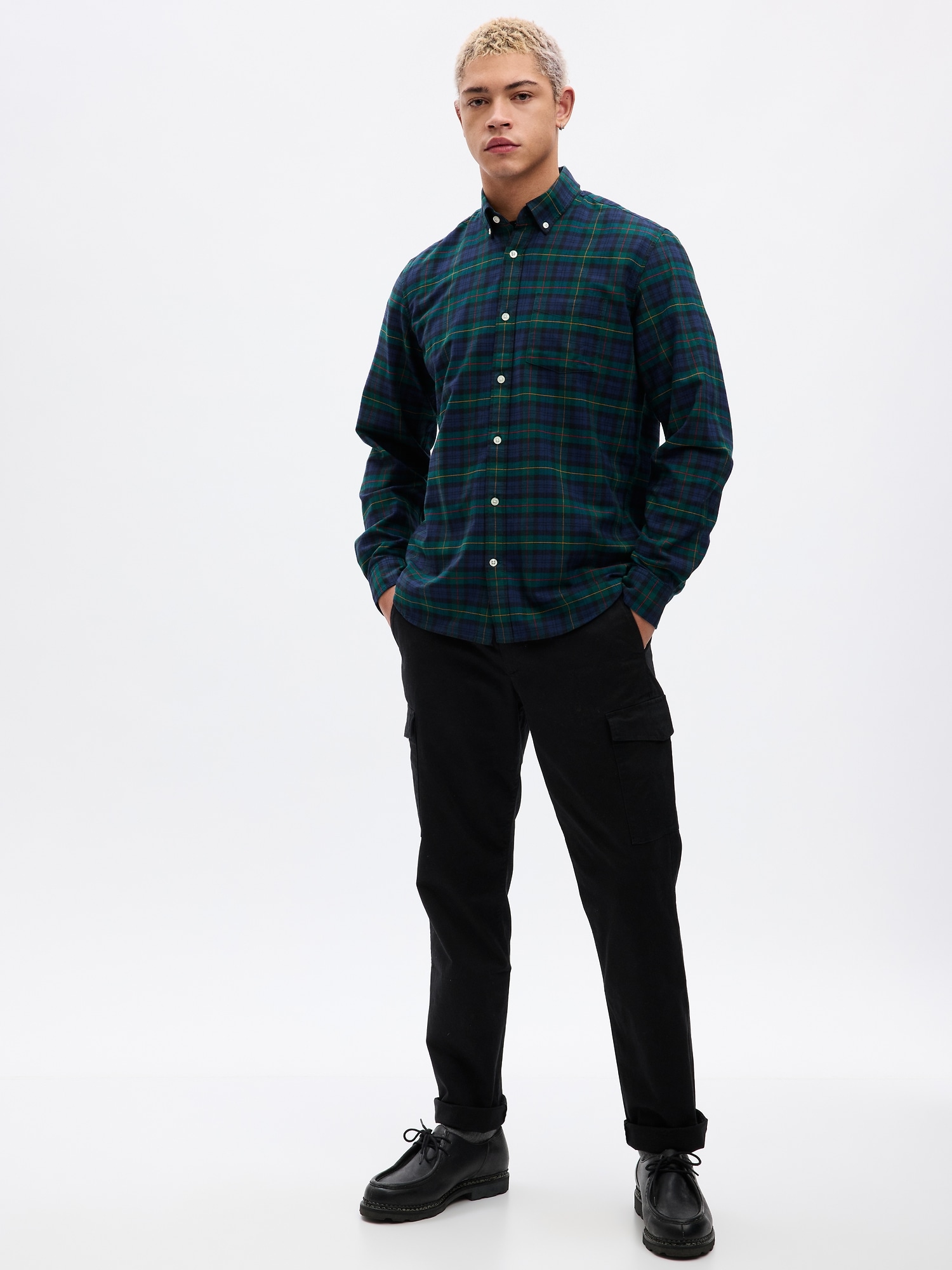 Gap Classic Oxford Shirt in Standard Fit