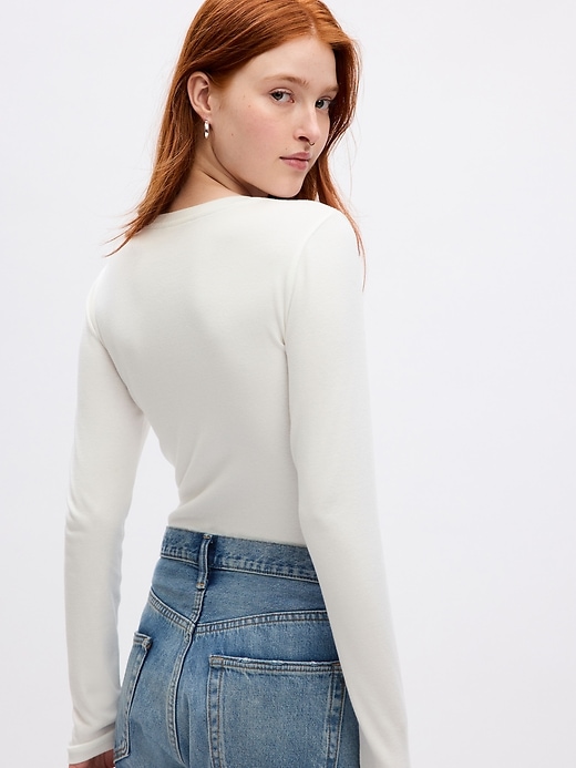2 of 8 showing, with the color new off white of product Modern T-Shirt Bodysuit