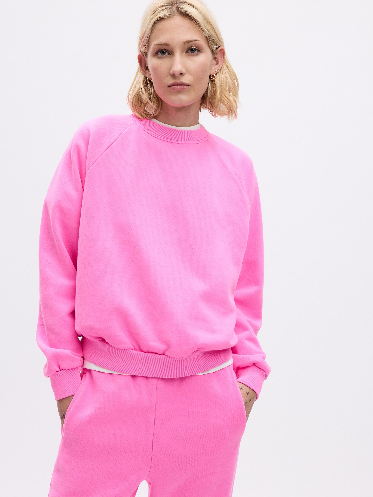 Gap Vintage Soft Raglan Sweatshirt In Standout Pink