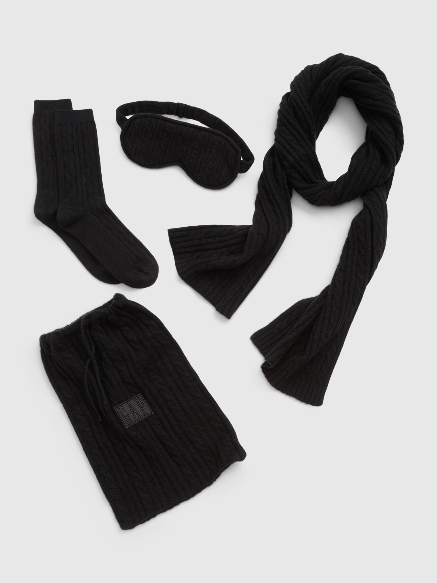 CashSoft Cold Weather Travel Set Gap cashsoft-cold-weather-travel-set-gap