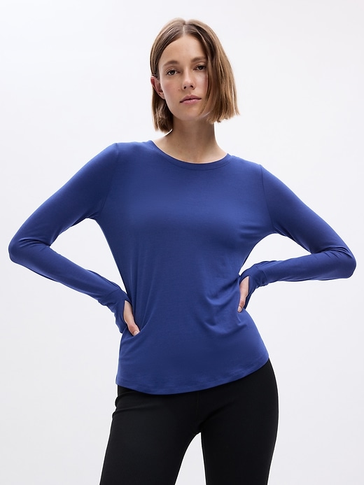 1 of 8 showing, with the color rolling bay blue of product GapFit Breathe T-Shirt