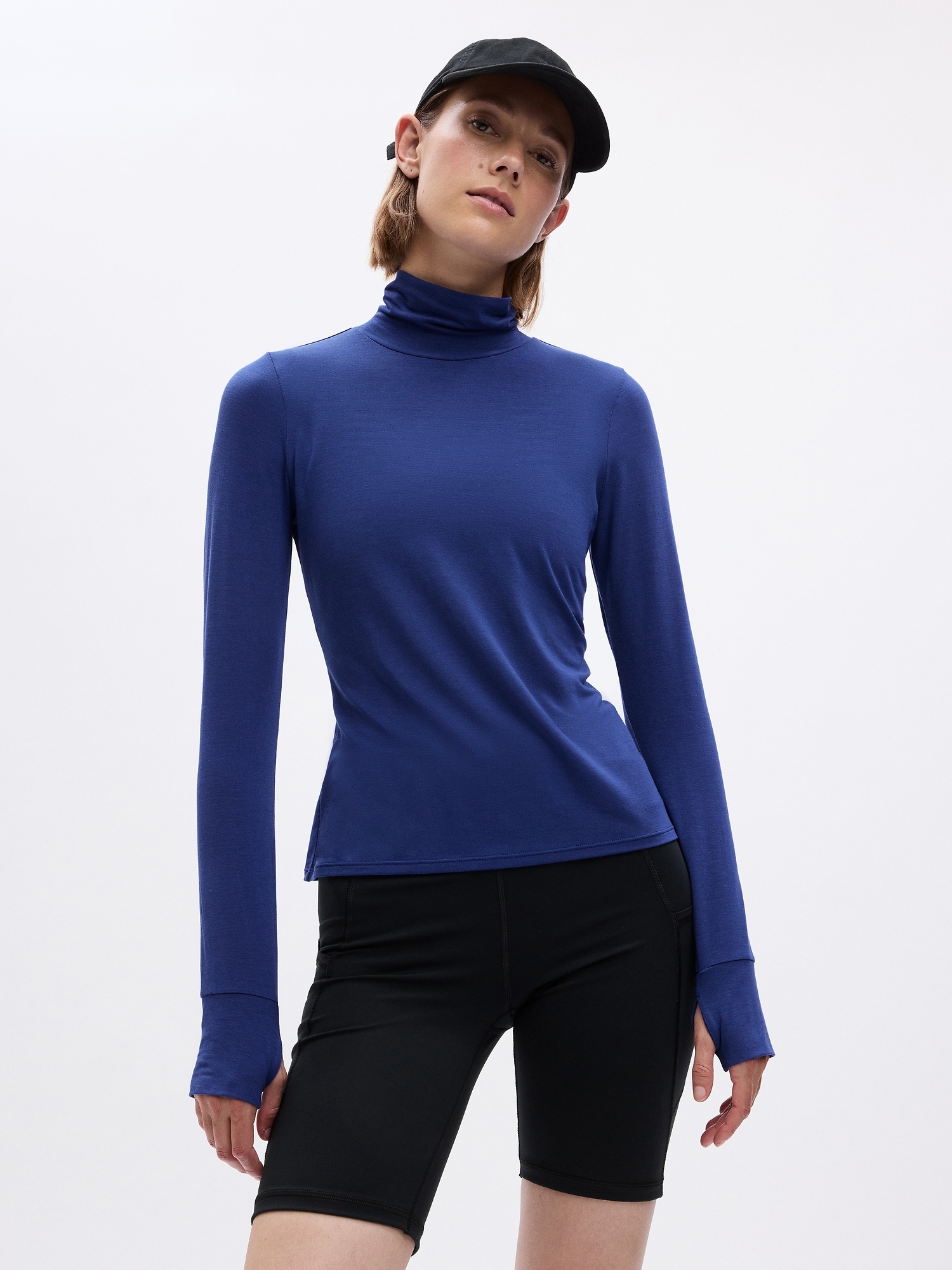 GapFit Breathe Turtleneck T-Shirt