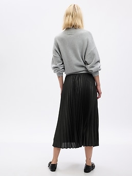 Gap black on sale pleated skirt